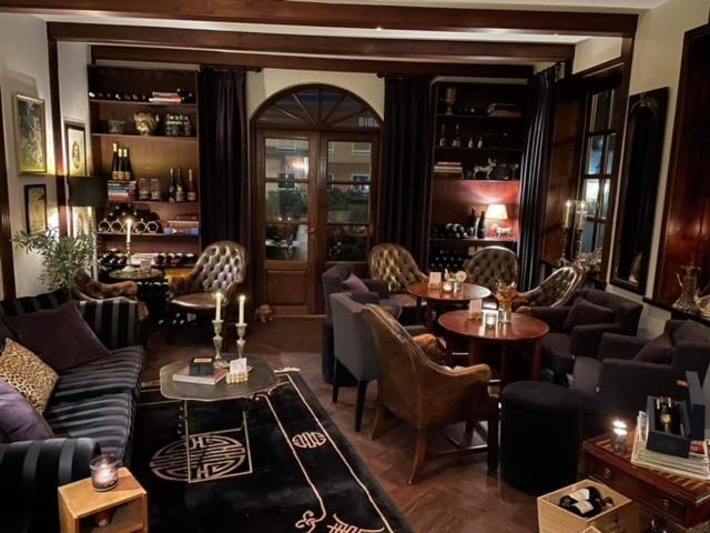 Park Hotel & Vinbar Frederikshavn Bagian luar foto